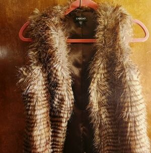 Bebe Women's Brown Stripe Faux Fur Vest -SZS